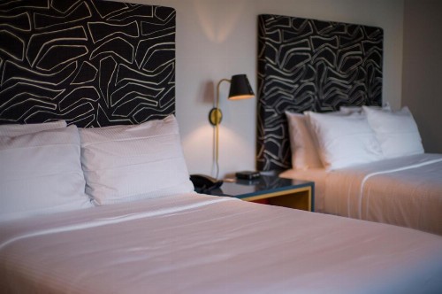 Good Hotel - image 7
