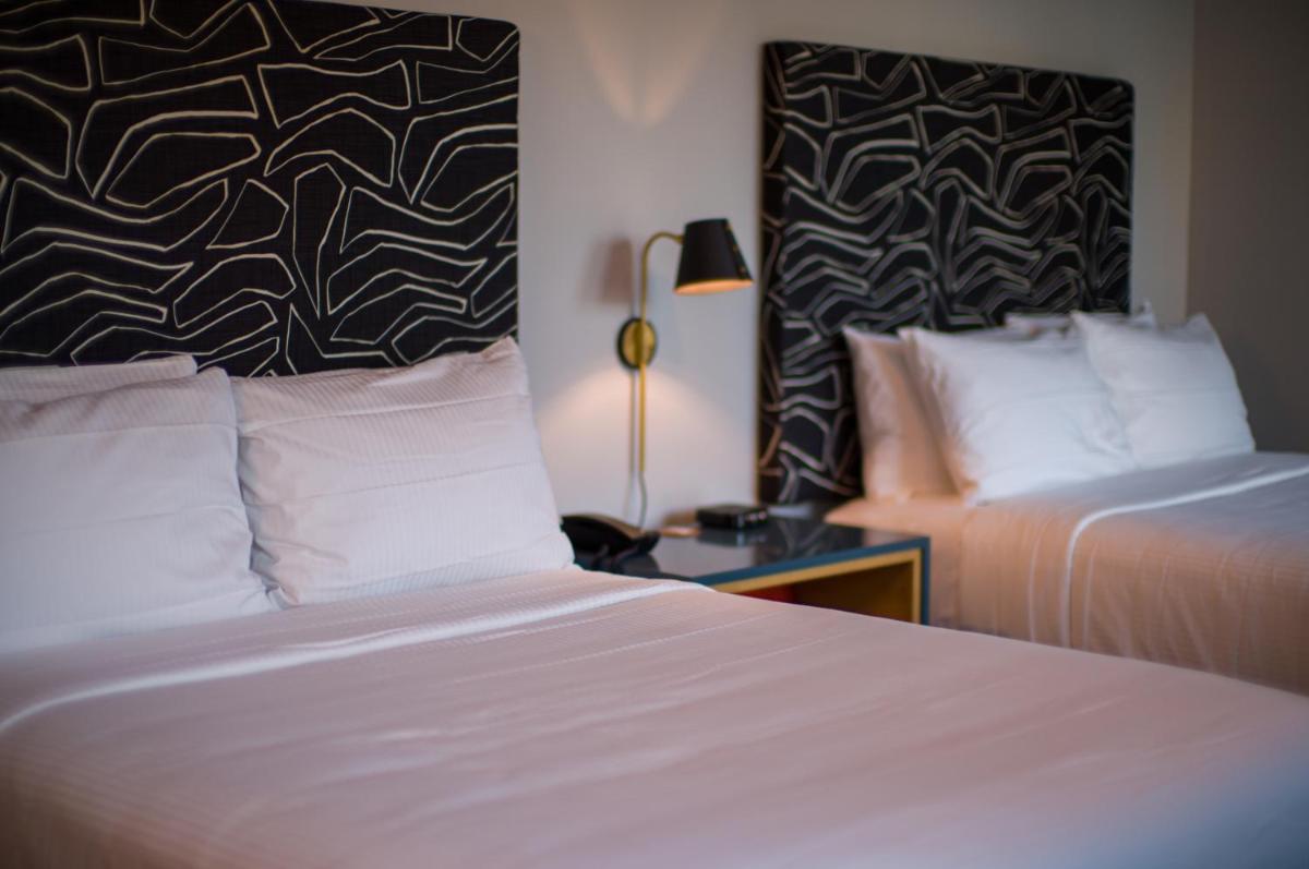Good Hotel - image 7