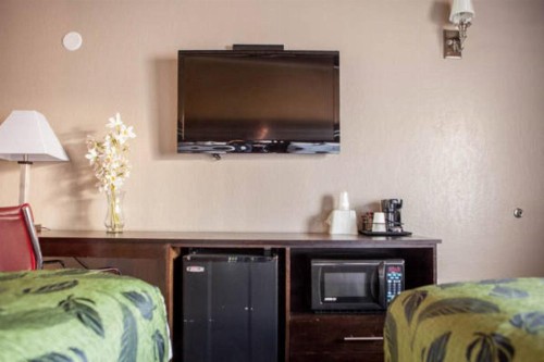 Motel Capri - image 32
