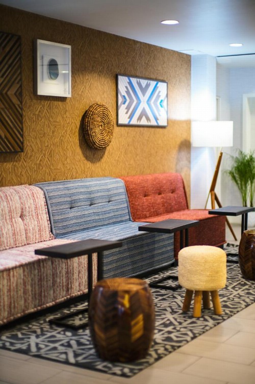 Americania Hotel - image 2