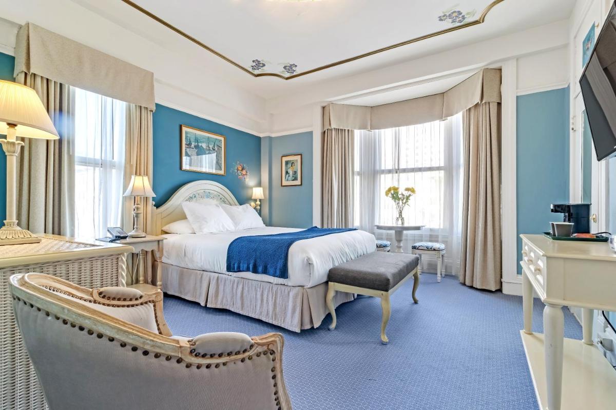Cornell Hotel de France - main image