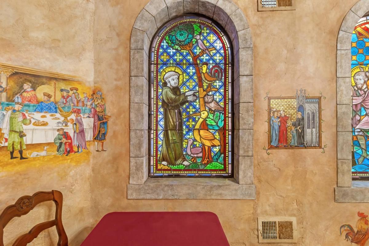 Cornell Hotel de France - image 7