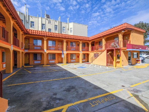 Inn at Golden Gate - image 23