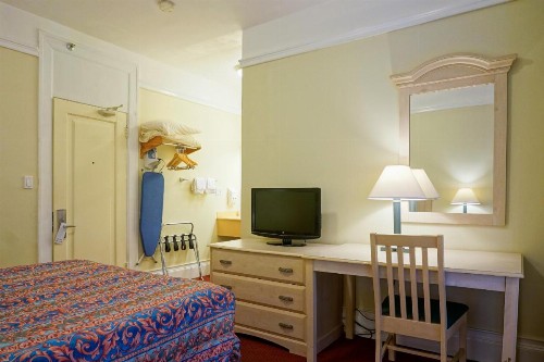 Grant Hotel - image 17