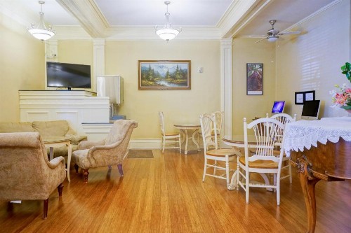 Grant Hotel - image 22