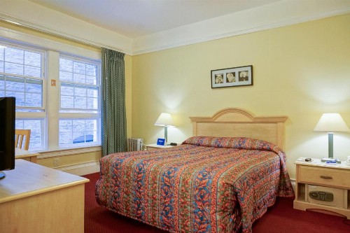 Grant Hotel - image 25