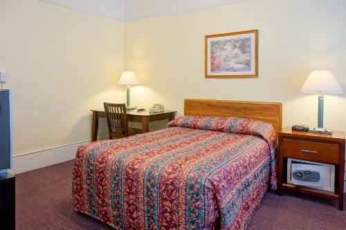 Grant Hotel - image 3