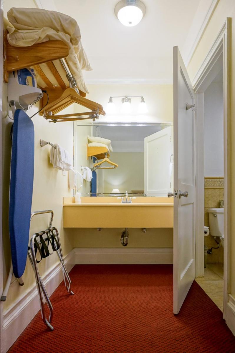 Grant Hotel - image 5