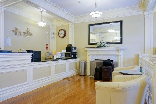Grant Hotel - image 6