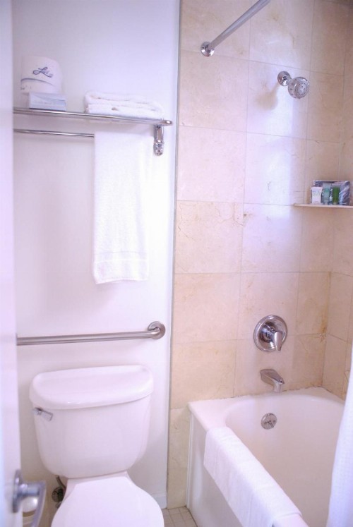 The Mosser Hotel - image 44