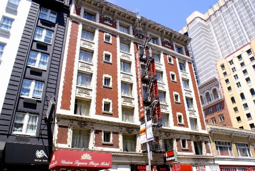 Union Square Plaza Hotel - image 25