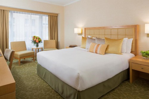 Orchard Garden Hotel - image 27