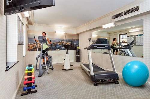 Orchard Hotel - image 12