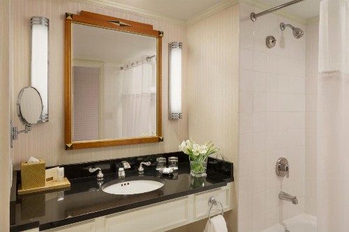 Orchard Hotel - image 30