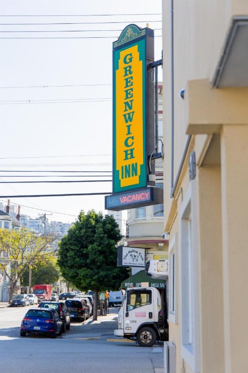Greenwich Inn - image 21