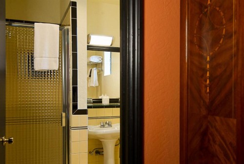 Hotel Boheme - image 5