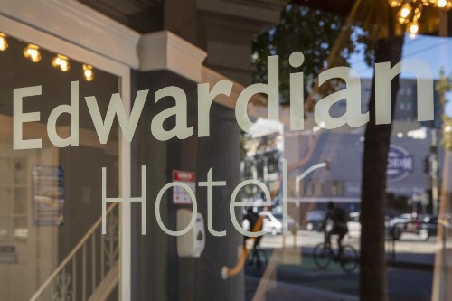 Edwardian Hotel - image 19