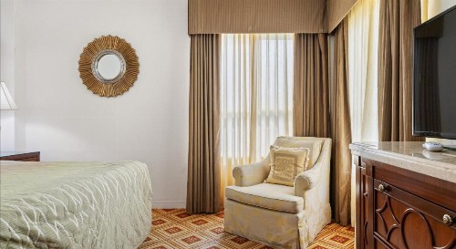Embassy Hotel - image 10