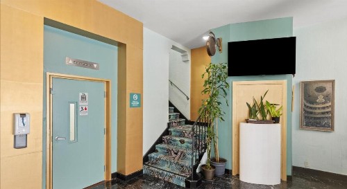 Embassy Hotel - image 41