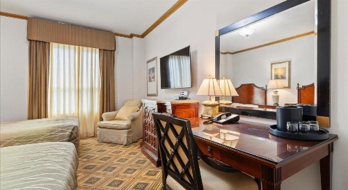 Embassy Hotel - image 43