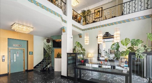 Embassy Hotel - image 7