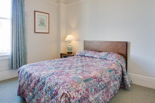 Aida Plaza Hotel - image 23