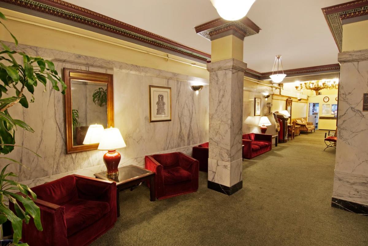Aida Plaza Hotel - image 4