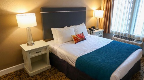 City Center Inn and Suites - image 11