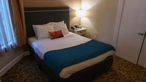 City Center Inn and Suites - image 13