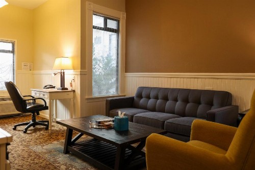 City Center Inn and Suites - image 28