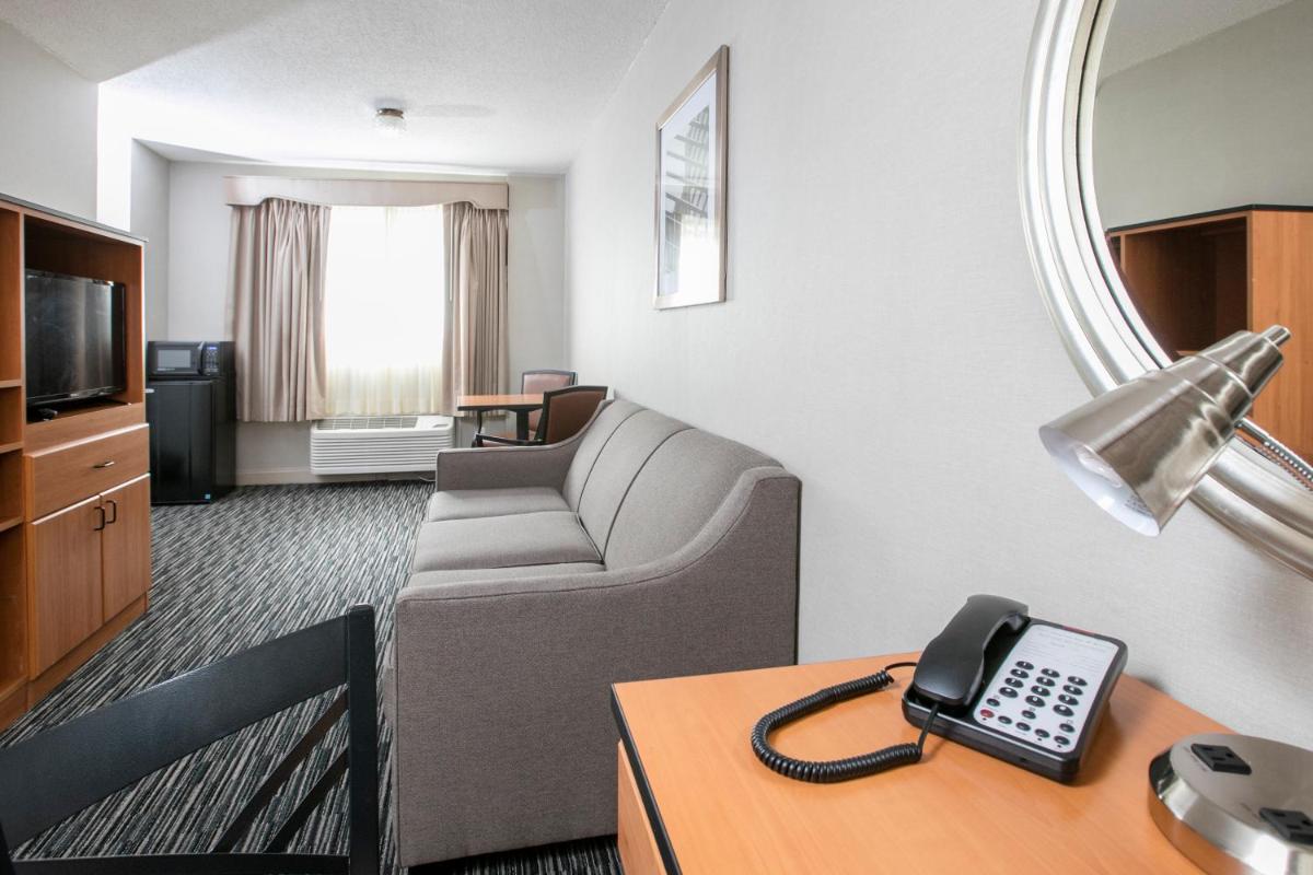 City Center Inn and Suites - image 6