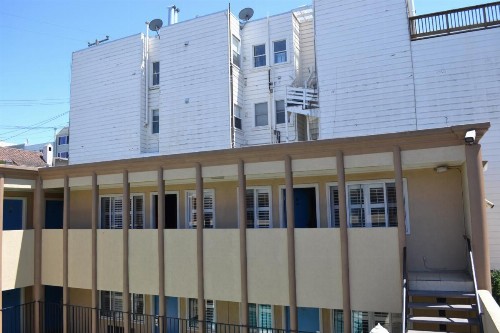 Alpha Inn and Suites - image 21