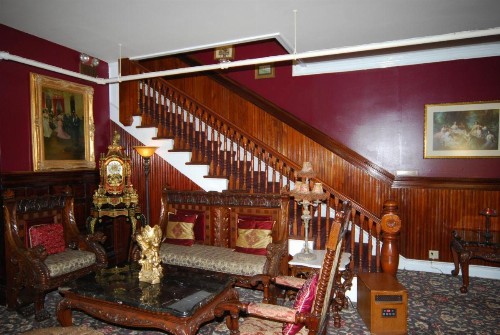 Queen Anne - image 24