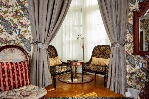 Queen Anne - image 30