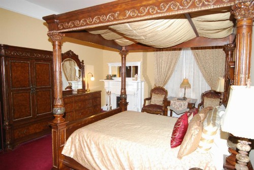 Queen Anne - image 31