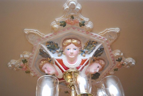 Queen Anne - image 32