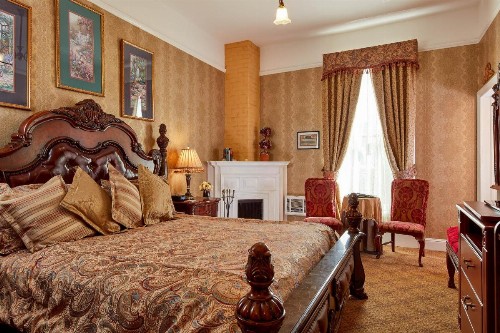 Queen Anne - image 33