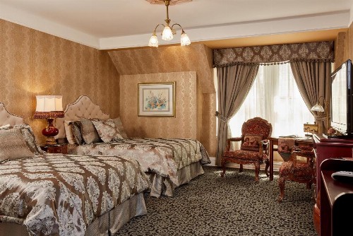 Queen Anne - image 4