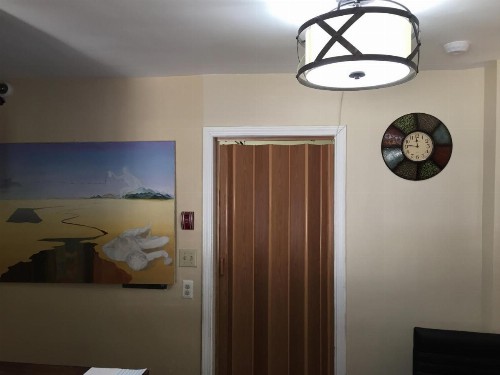 Civic Center Inn - image 7