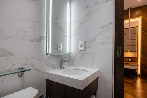 Hotel 32One - image 10
