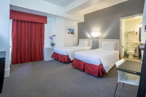 Grant Plaza Hotel - image 43