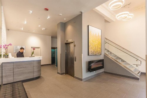 Grant Plaza Hotel - image 45