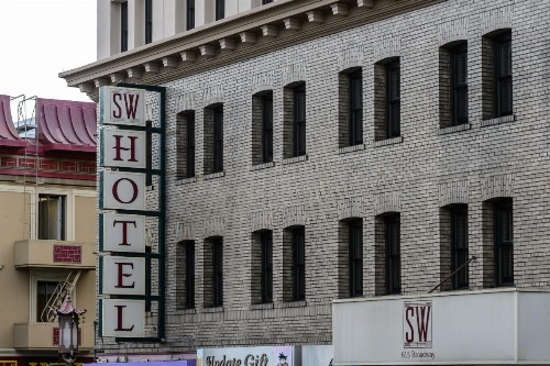 SW Hotel