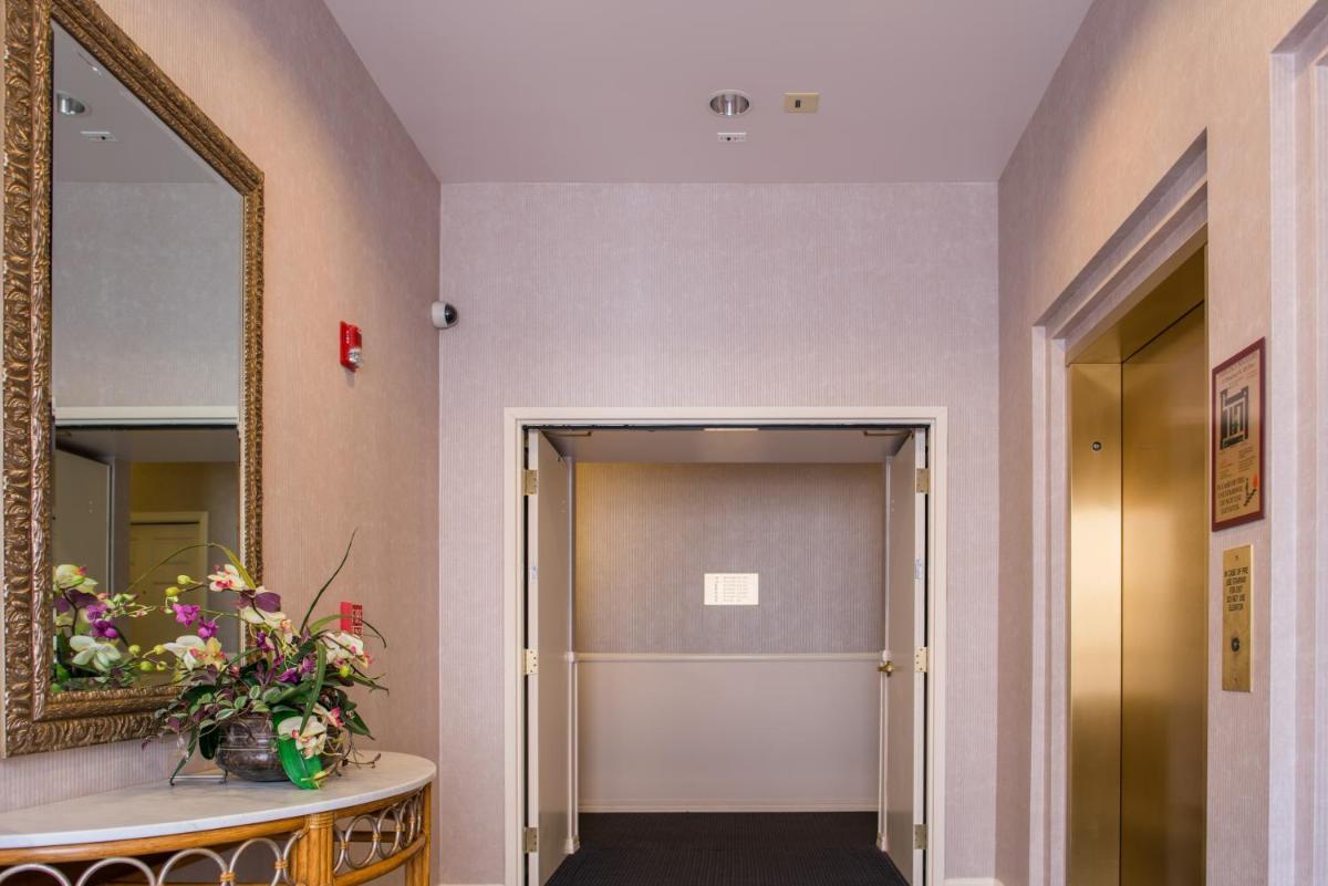 SW Hotel - image 3