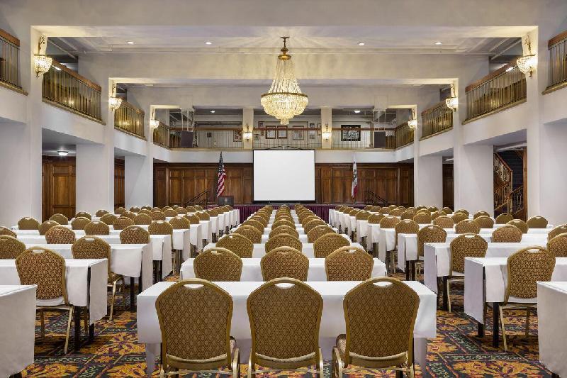 Hotel Whitcomb - image 6