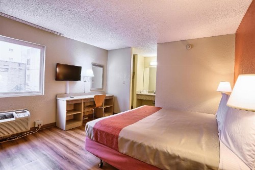 Motel 6 San Francisco Downtown - image 16