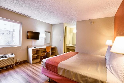 Motel 6 San Francisco Downtown - image 23