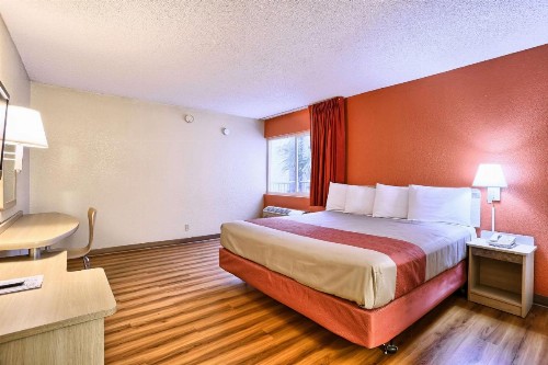 Motel 6 San Francisco Downtown - image 25