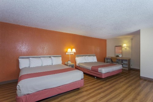 Motel 6 San Francisco Downtown - image 27