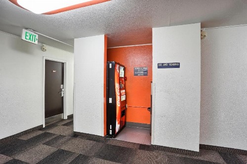 Motel 6 San Francisco Downtown - image 28